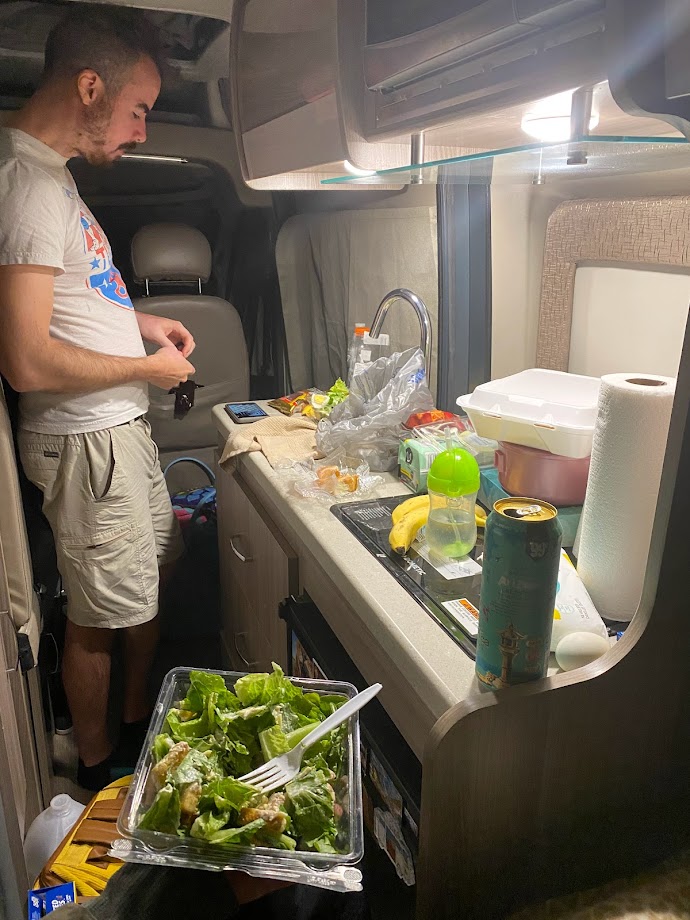 van life dinner